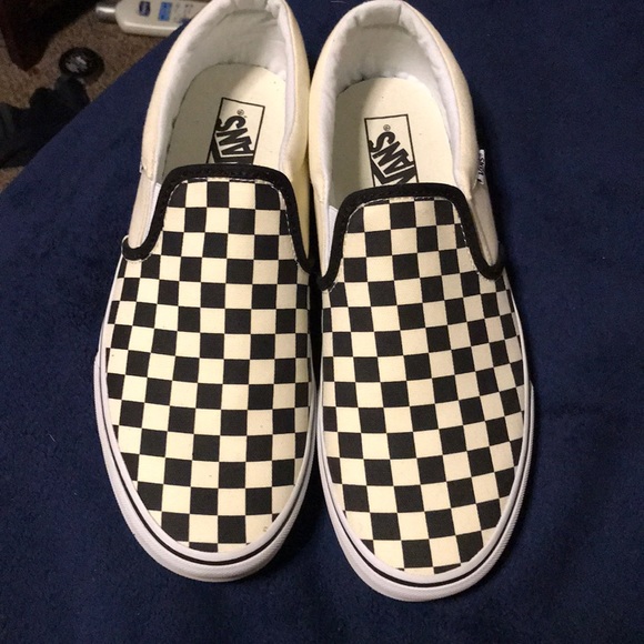 vans slip ons size 11